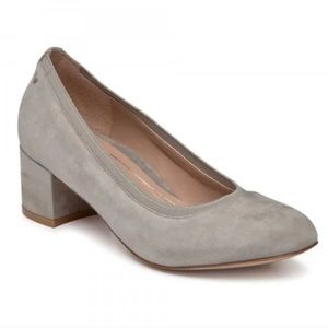 Vionic Natalie Slate Grey Suede Classic Pump
Heels